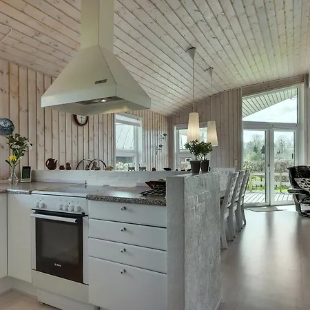 度假居 Enja - 150m From The Sea By Interhome