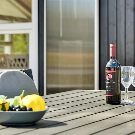 Enja - 150m From The Sea By Interhome